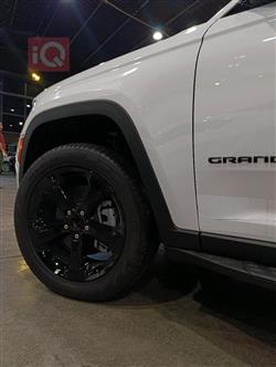 جیپ گراند شیرۆکی